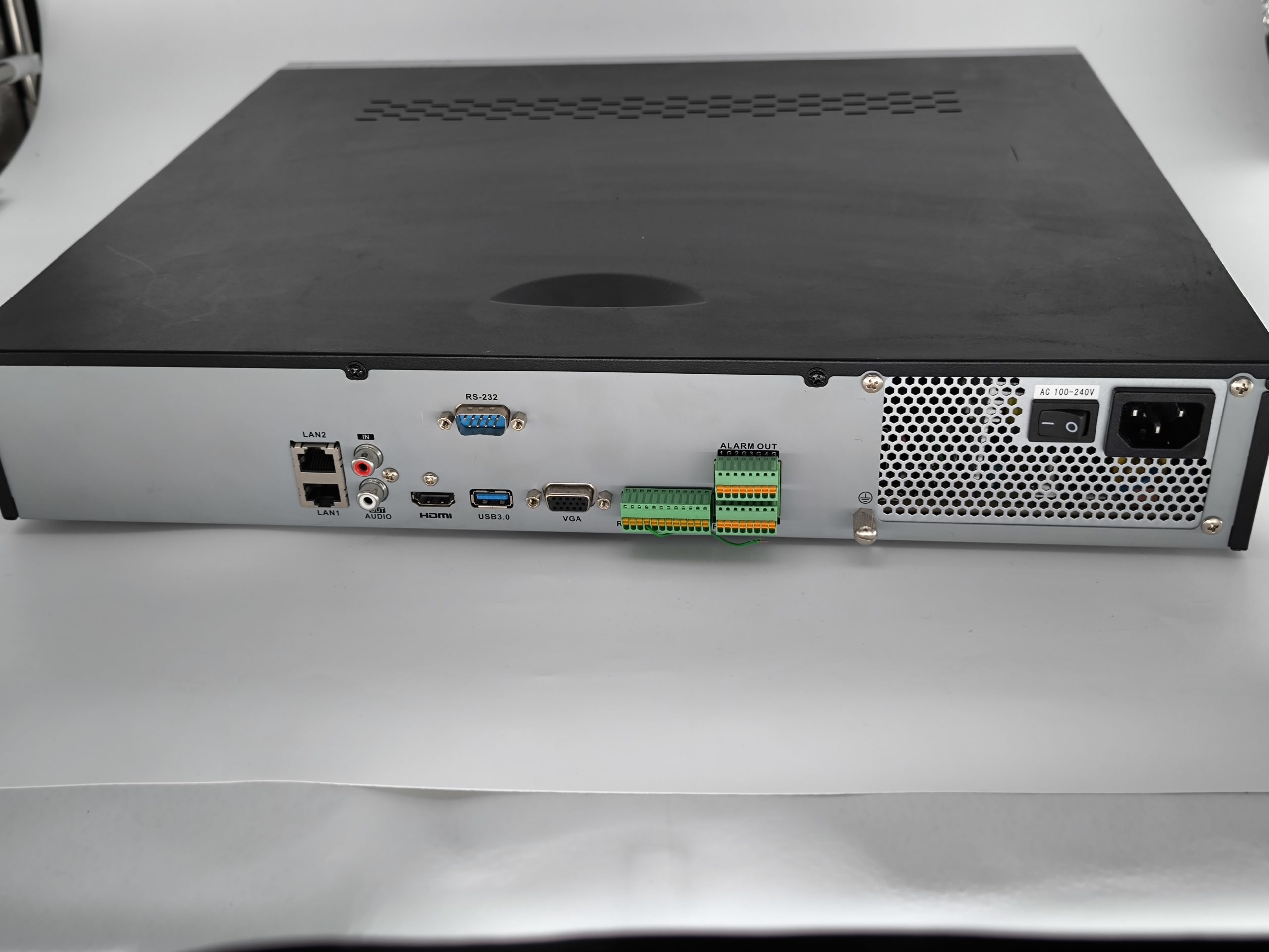 UŻYWANE DS-7732NI-I4