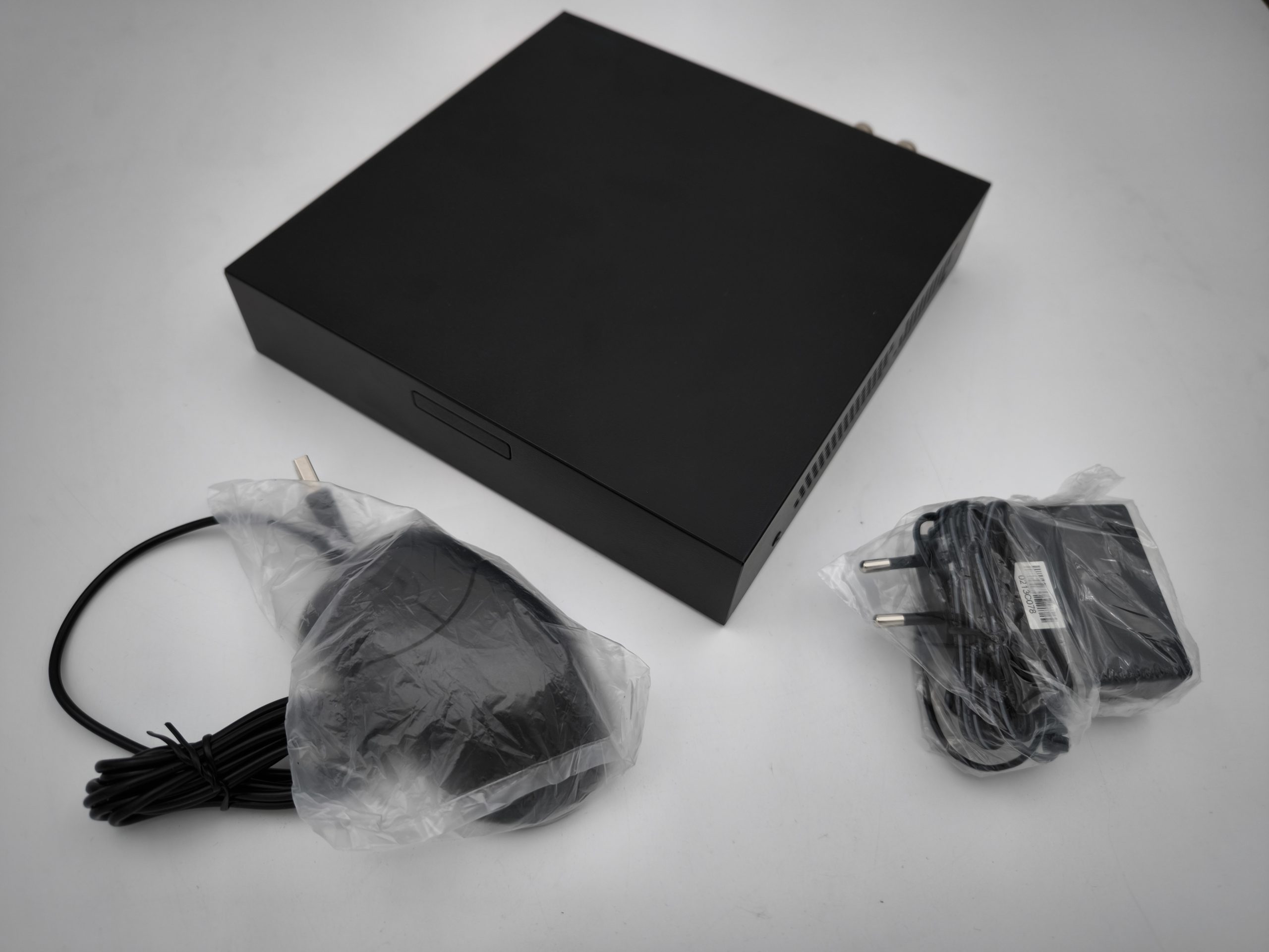 OUTLET Rejestrator HD XVR301-04F-NB