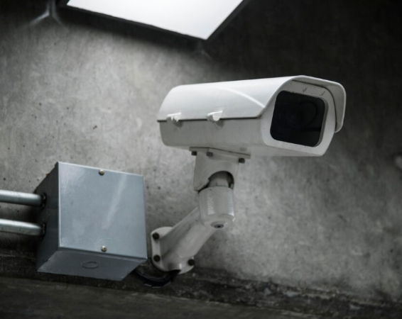 Monitoring sklepu – jakie kamery i system wybrać?